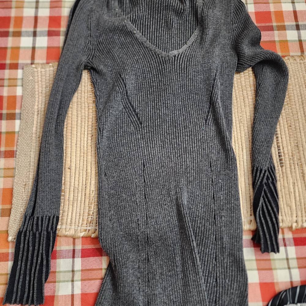 Cache Charcoal V-Neck Sweater